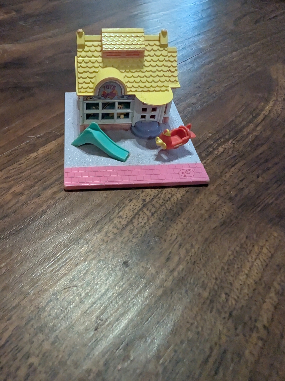 Vintage 1993 Bluebird Polly Pocket Toy Shop Playset (Pollyville)